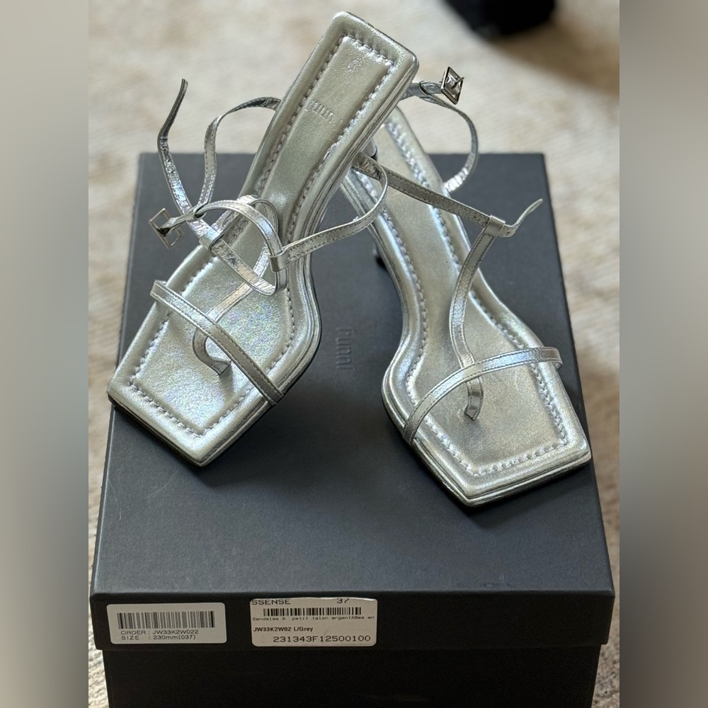 JUUN.J Silver leather sandals heels, size 36